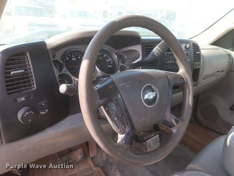 image for item HW9071 2007 Chevrolet Silverado 2500HD  pickup truck