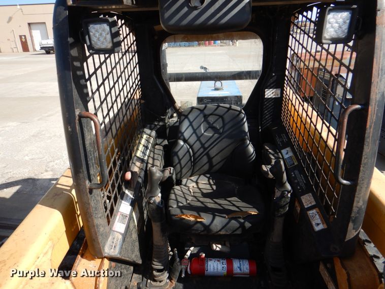 image for item HW9076 2008 John Deere CT322  tracked skid steer loader