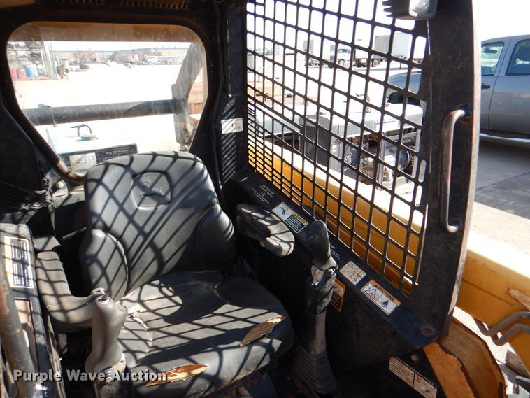 image for item HW9076 2008 John Deere CT322  tracked skid steer loader