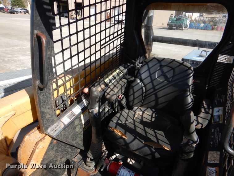 image for item HW9076 2008 John Deere CT322  tracked skid steer loader