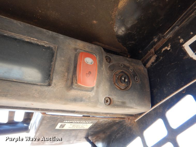 image for item HW9076 2008 John Deere CT322  tracked skid steer loader