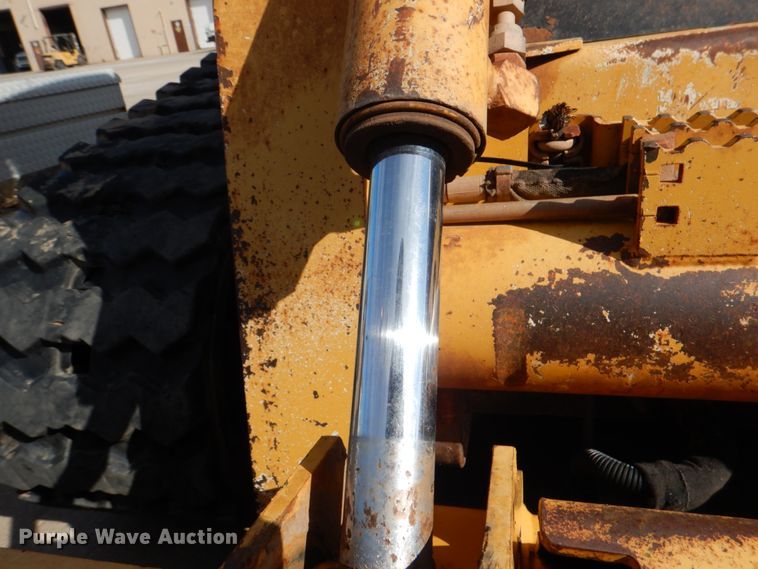 image for item HW9076 2008 John Deere CT322  tracked skid steer loader