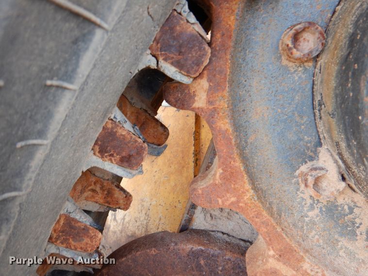 image for item HW9076 2008 John Deere CT322  tracked skid steer loader