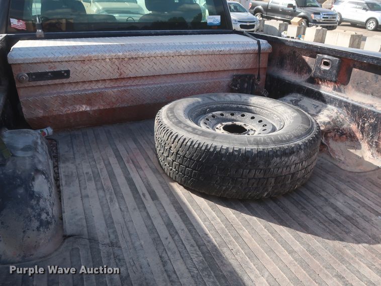 image for item HW9084 2008 Chevrolet Silverado 2500HD  Ext. Cab pickup truck