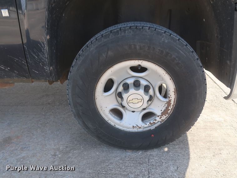 image for item HW9084 2008 Chevrolet Silverado 2500HD  Ext. Cab pickup truck