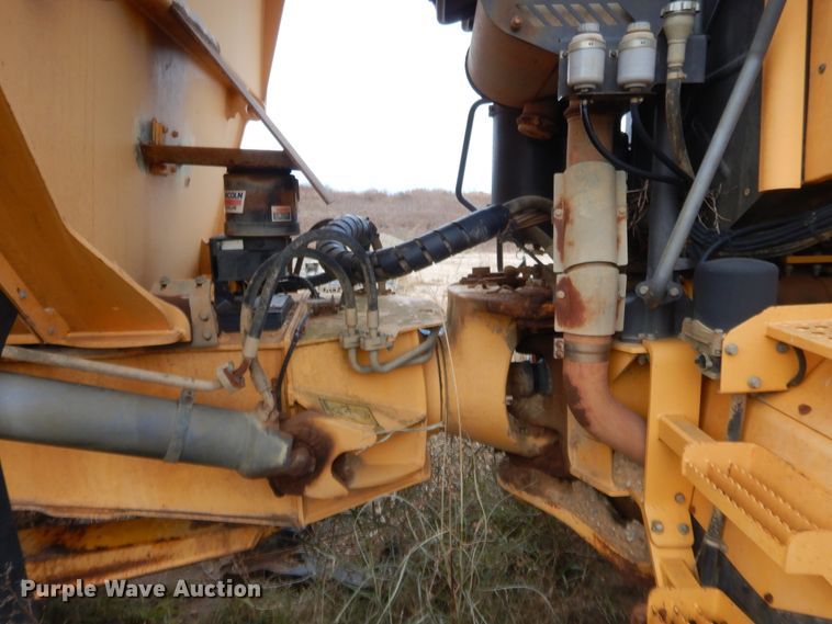 image for item HW9127 2008 Volvo A25E  haul truck