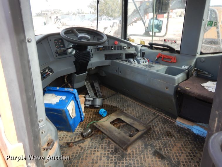 image for item HW9127 2008 Volvo A25E  haul truck