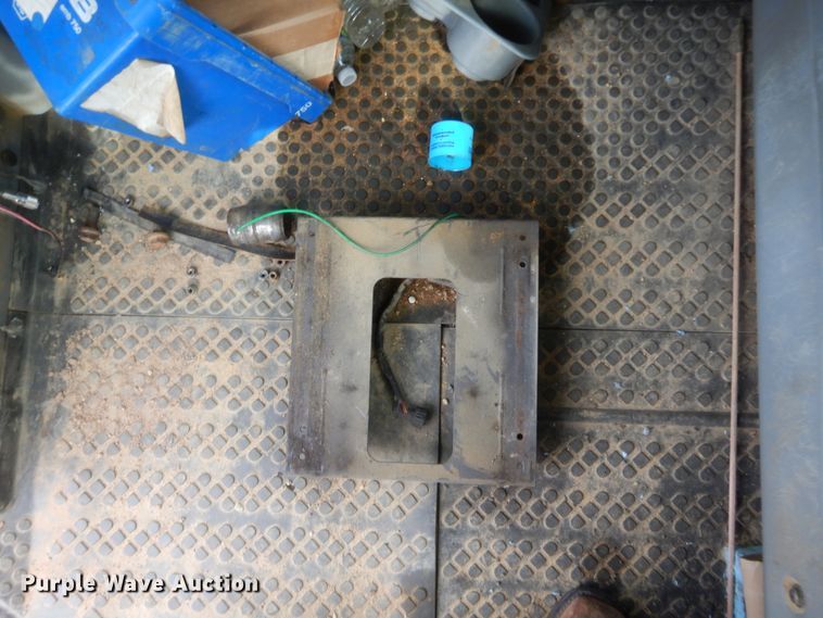 image for item HW9127 2008 Volvo A25E  haul truck