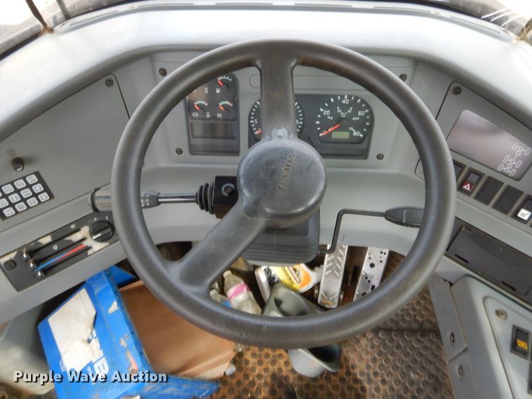 image for item HW9127 2008 Volvo A25E  haul truck