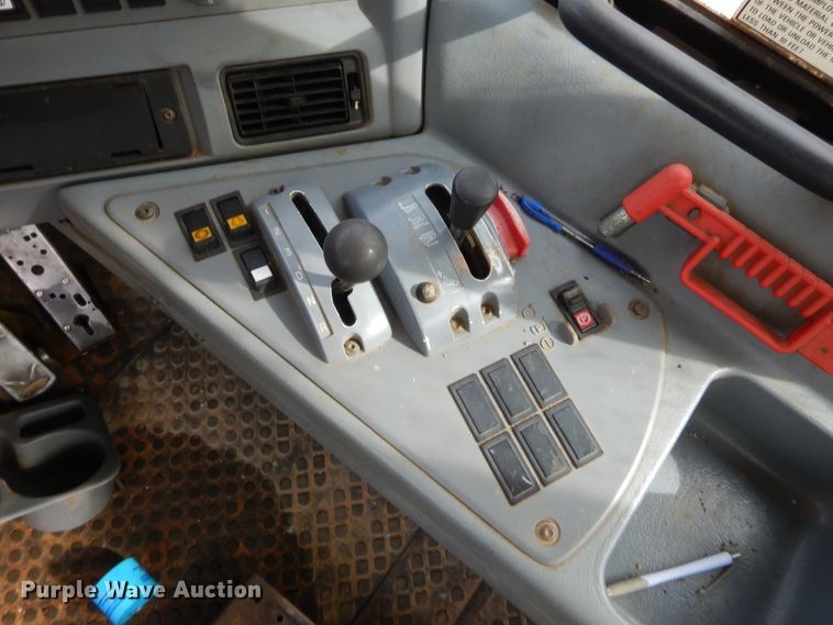 image for item HW9127 2008 Volvo A25E  haul truck