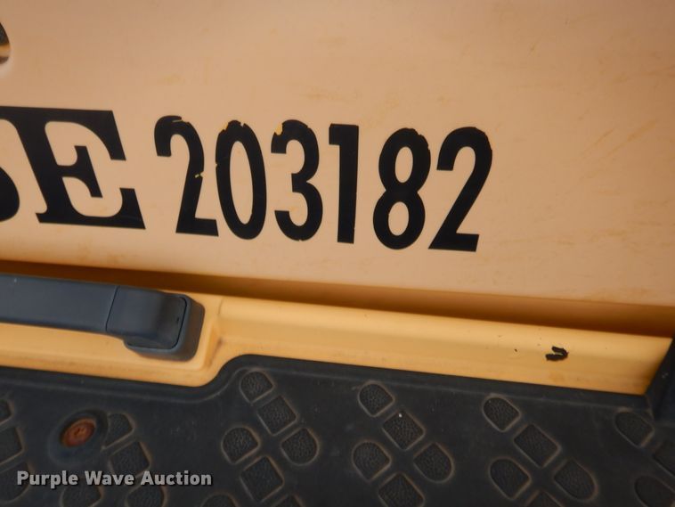 image for item HW9127 2008 Volvo A25E  haul truck