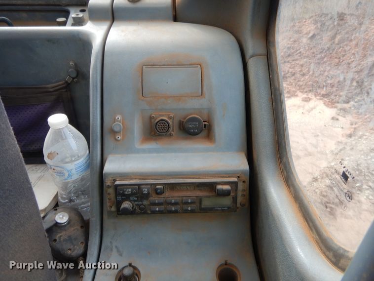 image for item HW9128 2007 Volvo EC290B LC  excavator