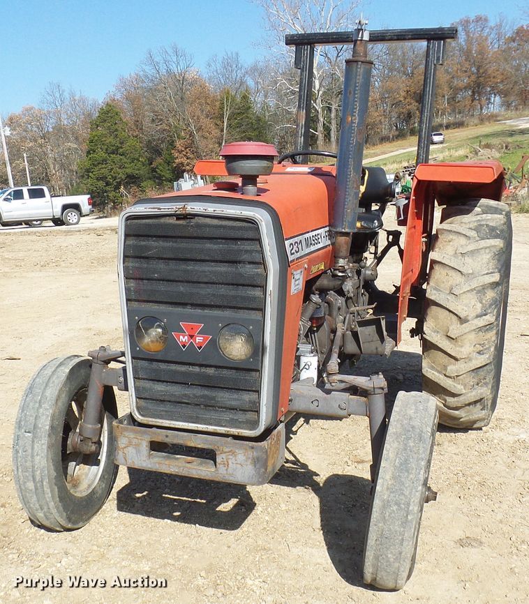 image for item DC2889 1989 Massey Ferguson 231  tractor