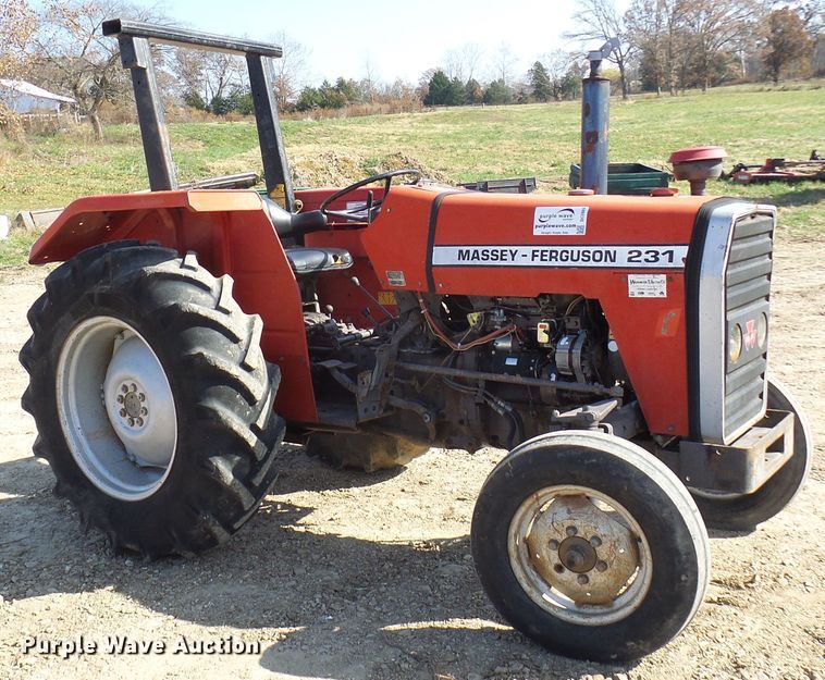 image for item DC2889 1989 Massey Ferguson 231  tractor