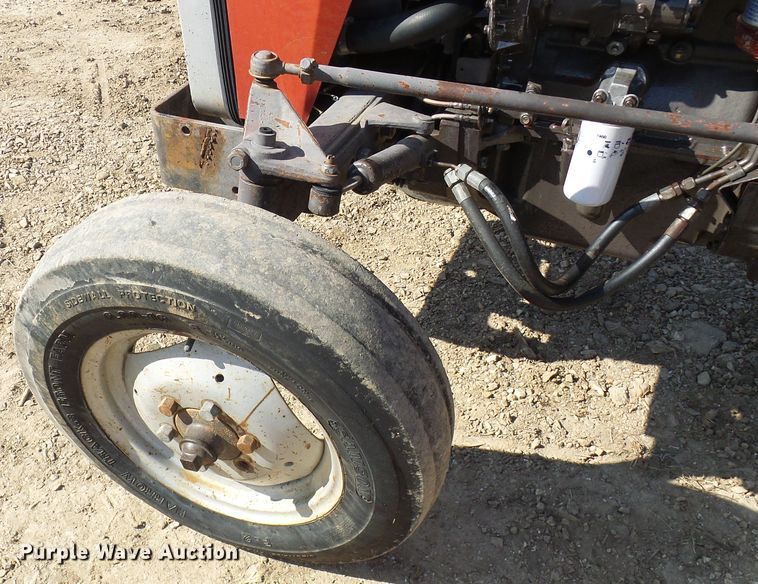 image for item DC2889 1989 Massey Ferguson 231  tractor