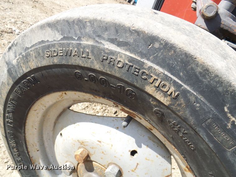 image for item DC2889 1989 Massey Ferguson 231  tractor