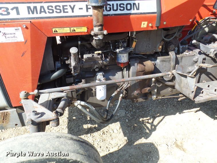 image for item DC2889 1989 Massey Ferguson 231  tractor