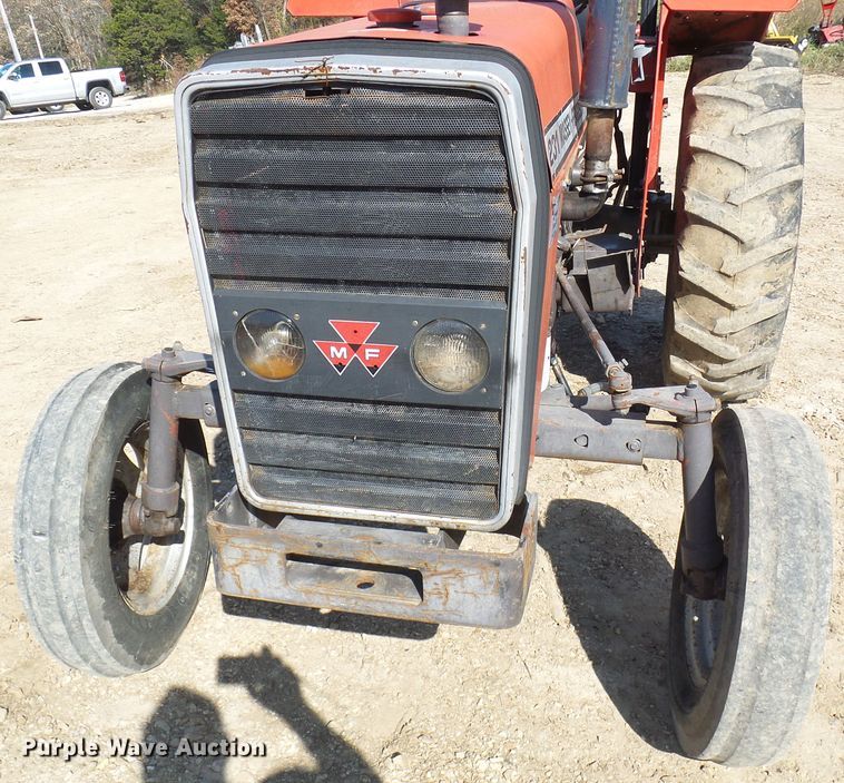 image for item DC2889 1989 Massey Ferguson 231  tractor