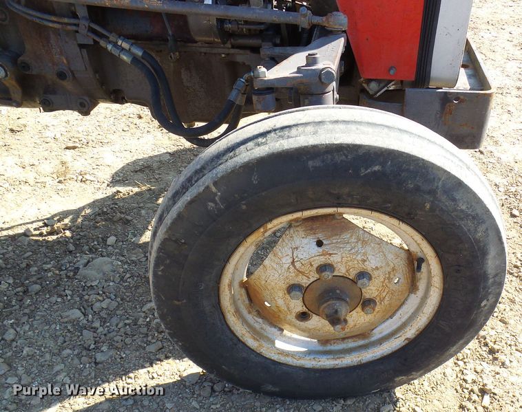 image for item DC2889 1989 Massey Ferguson 231  tractor