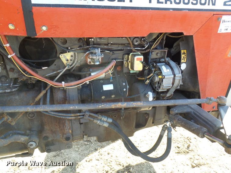 image for item DC2889 1989 Massey Ferguson 231  tractor