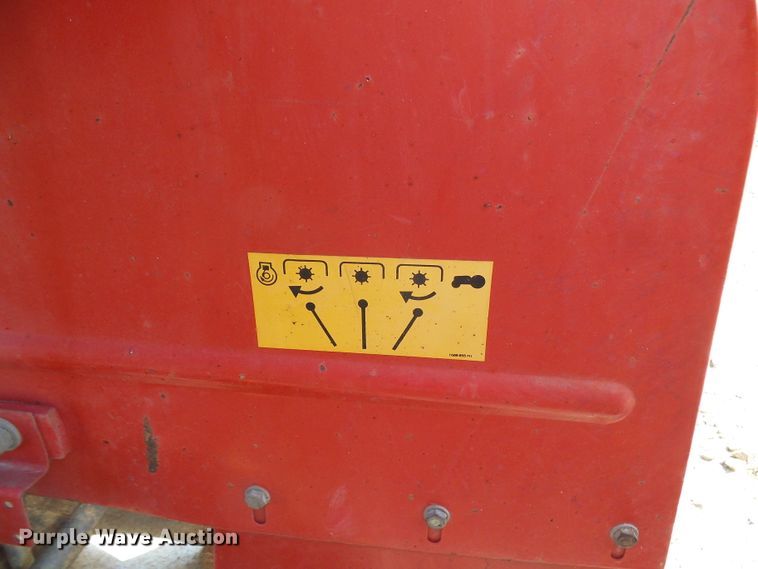 image for item DC2889 1989 Massey Ferguson 231  tractor