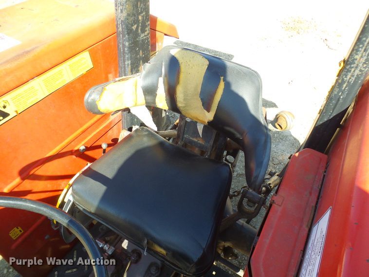 image for item DC2889 1989 Massey Ferguson 231  tractor