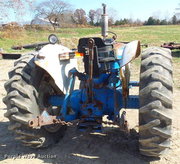 image for item DC2890 1968 Ford 5000  tractor