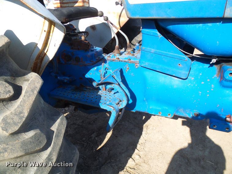 image for item DC2890 1968 Ford 5000  tractor