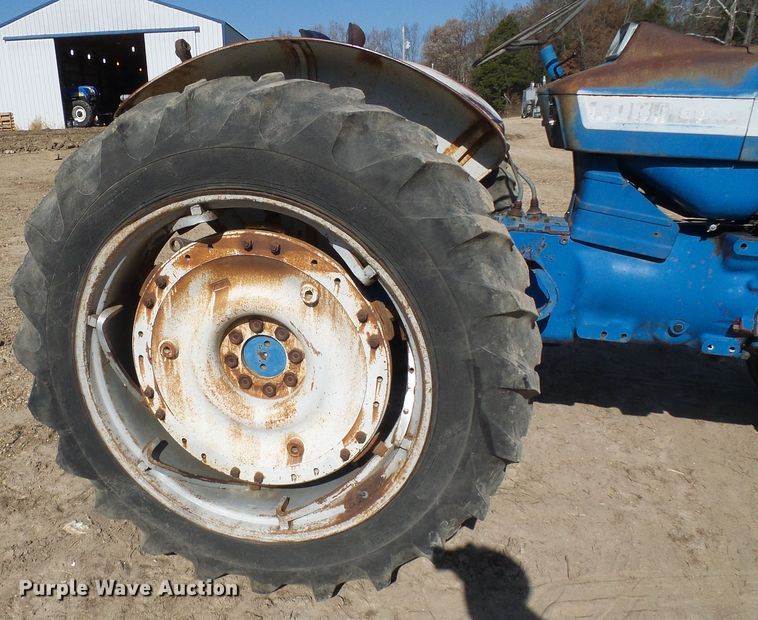 image for item DC2890 1968 Ford 5000  tractor