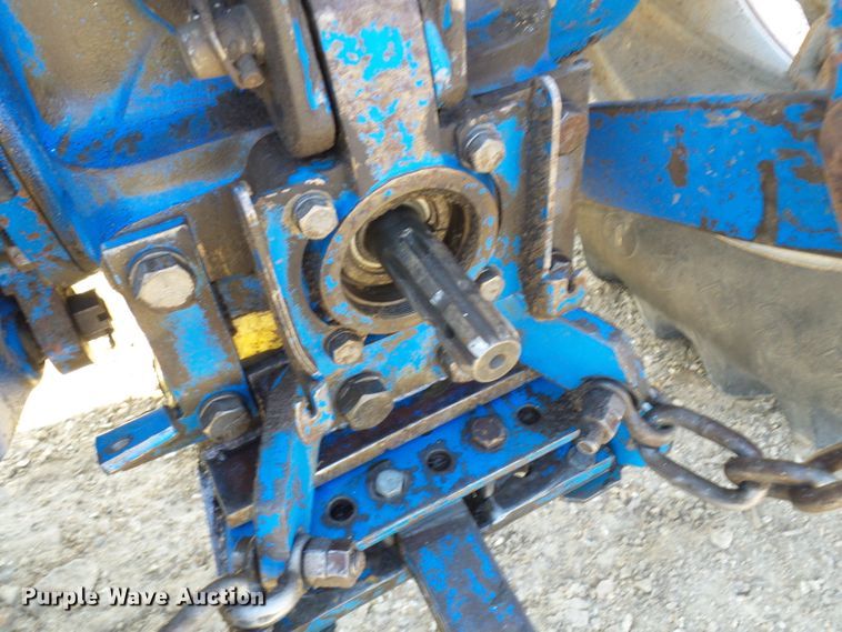 image for item DC2893 1974 Ford 7000  tractor