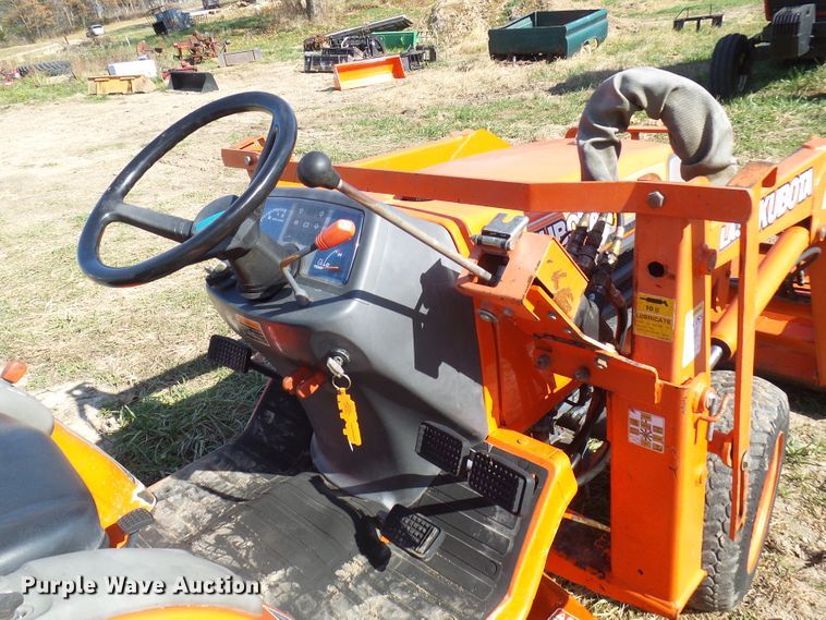 image for item DC2894 Kubota B2400  MFWD tractor