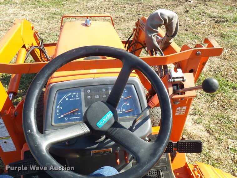 image for item DC2894 Kubota B2400  MFWD tractor