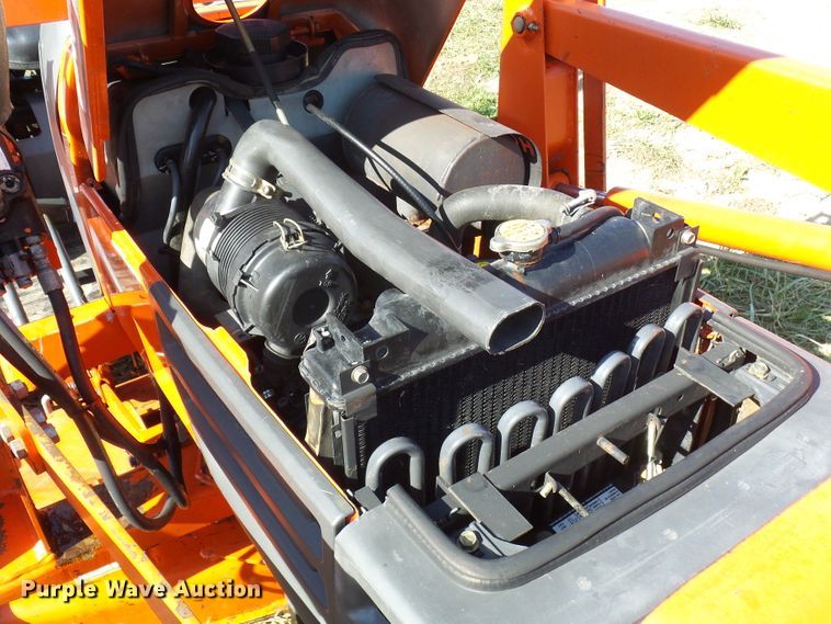 image for item DC2894 Kubota B2400  MFWD tractor