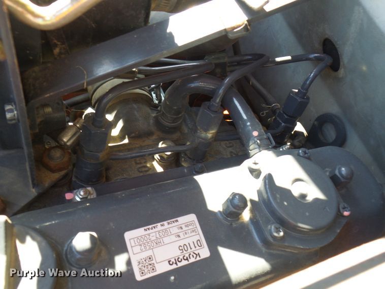 image for item DC2894 Kubota B2400  MFWD tractor