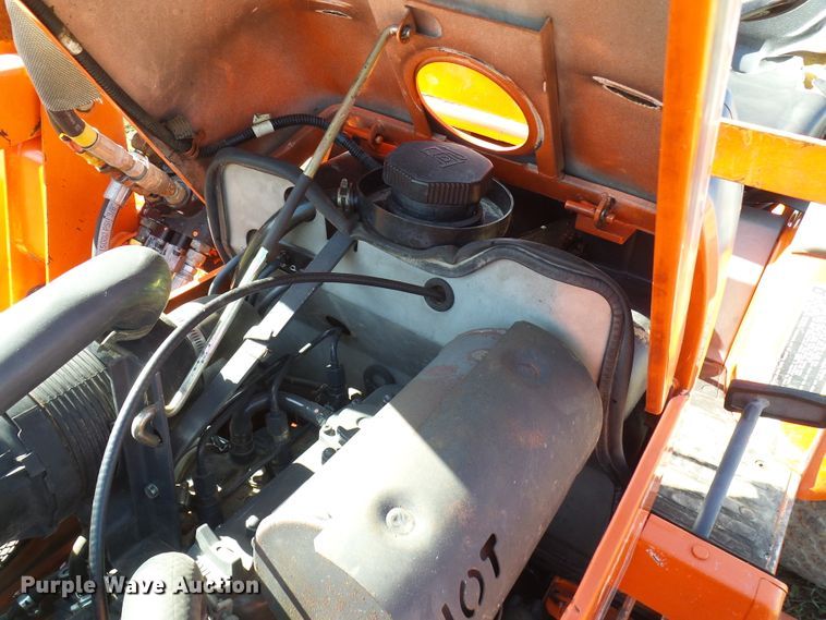 image for item DC2894 Kubota B2400  MFWD tractor