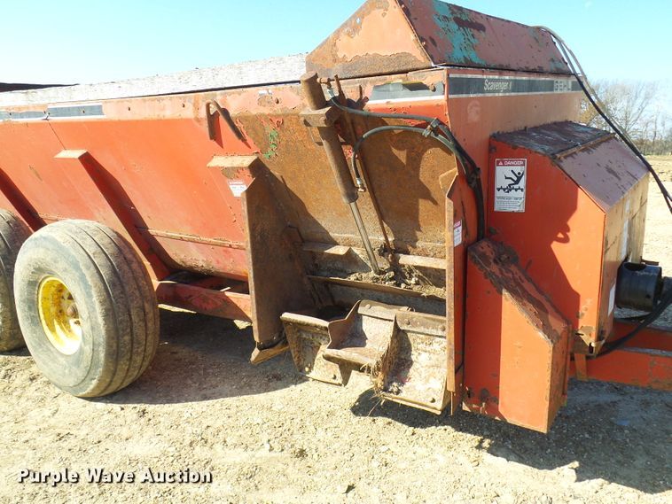 image for item DC2895 Gehl 315 Scavenger II manure spreader