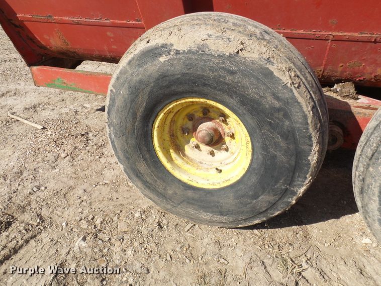 image for item DC2895 Gehl 315 Scavenger II manure spreader