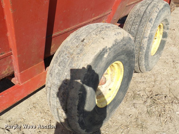 image for item DC2895 Gehl 315 Scavenger II manure spreader