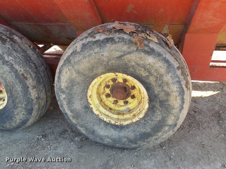 image for item DC2895 Gehl 315 Scavenger II manure spreader