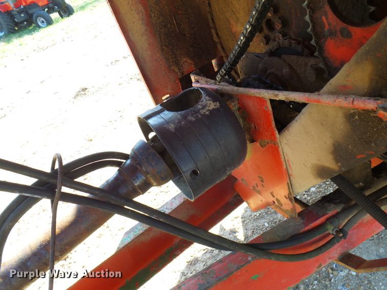 image for item DC2895 Gehl 315 Scavenger II manure spreader