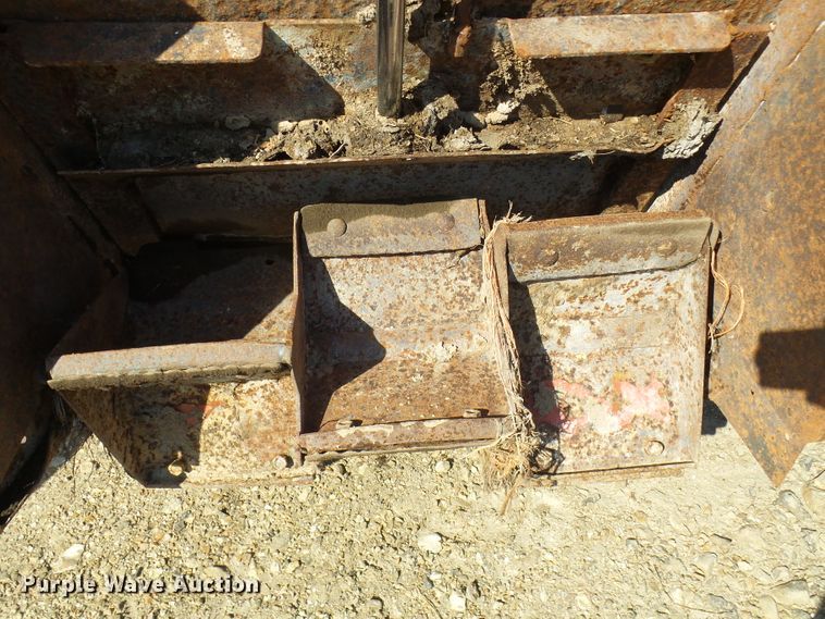image for item DC2895 Gehl 315 Scavenger II manure spreader