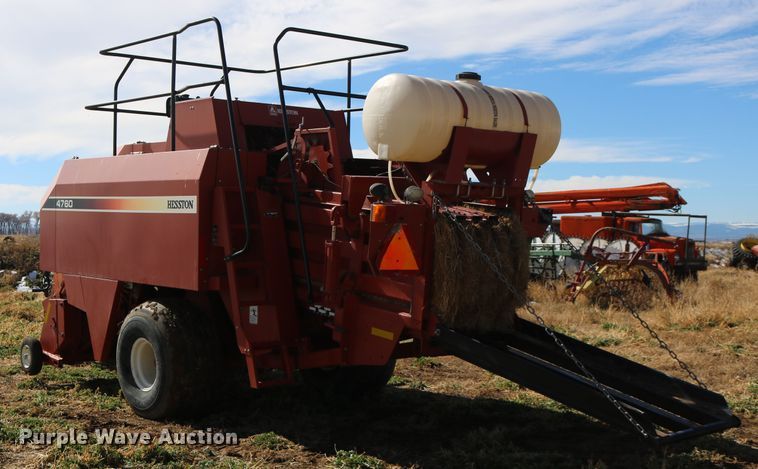 image for item DD6162 2006 Hesston 4760  large square baler