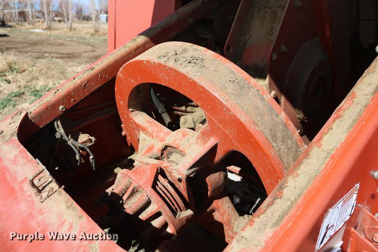 image for item DD6162 2006 Hesston 4760  large square baler