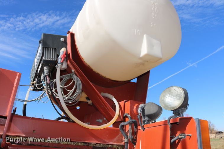 image for item DD6162 2006 Hesston 4760  large square baler