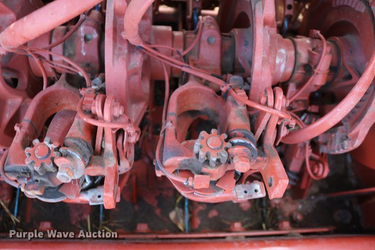 image for item DD6162 2006 Hesston 4760  large square baler