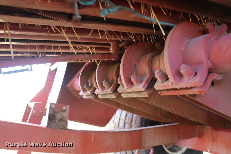 image for item DD6162 2006 Hesston 4760  large square baler