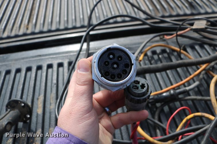 image for item DD6162 2006 Hesston 4760  large square baler