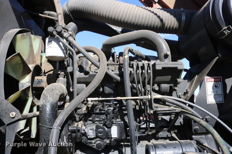 image for item DD6163 2004 Hesston 9230  windrower