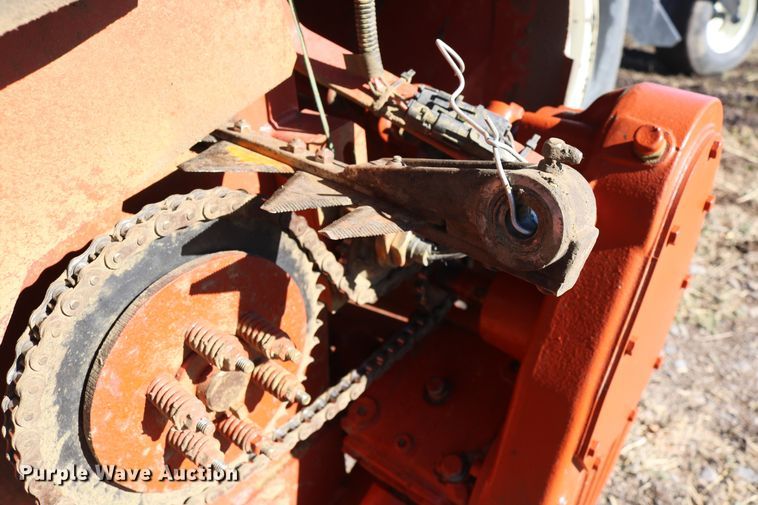 image for item DD6163 2004 Hesston 9230  windrower