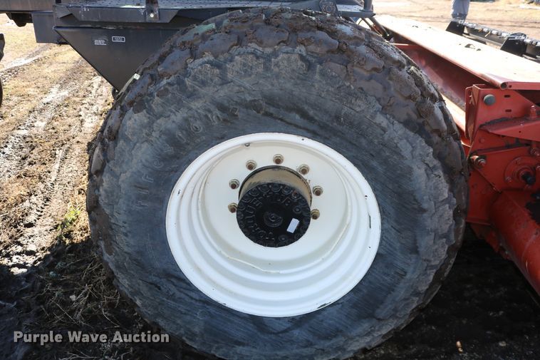 image for item DD6163 2004 Hesston 9230  windrower